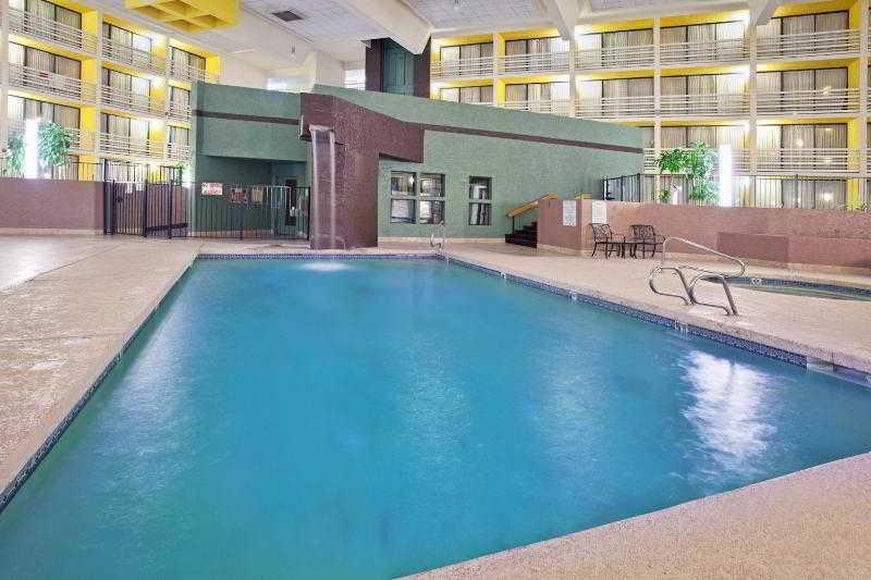 Four Points By Sheraton Phoenix North Зручності фото